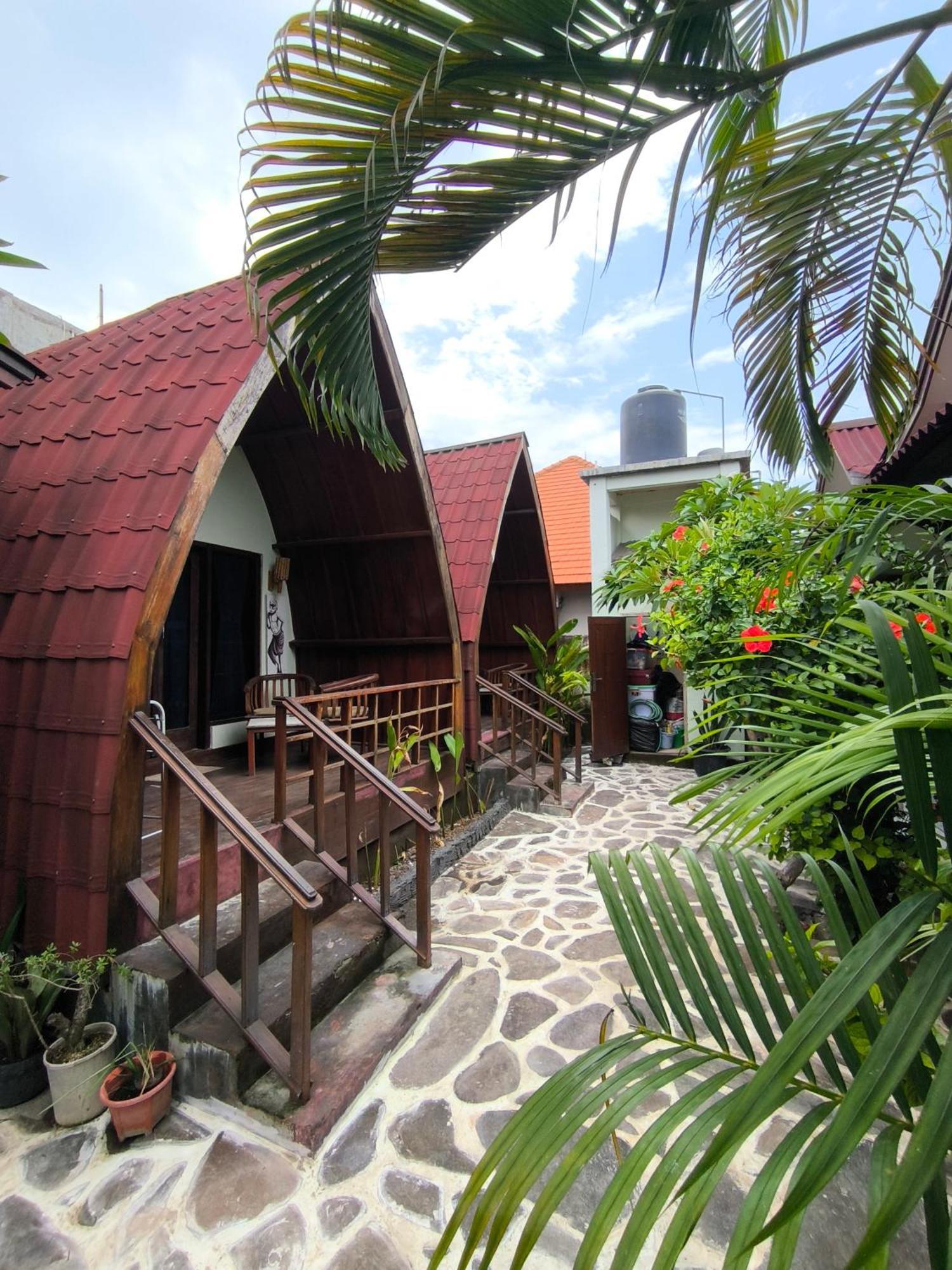 Gili Mesari Cottages & Homestay ギリ・トラワンガン エクステリア 写真