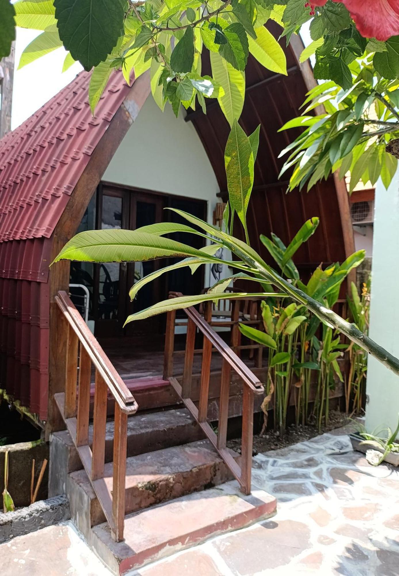 Gili Mesari Cottages & Homestay ギリ・トラワンガン エクステリア 写真