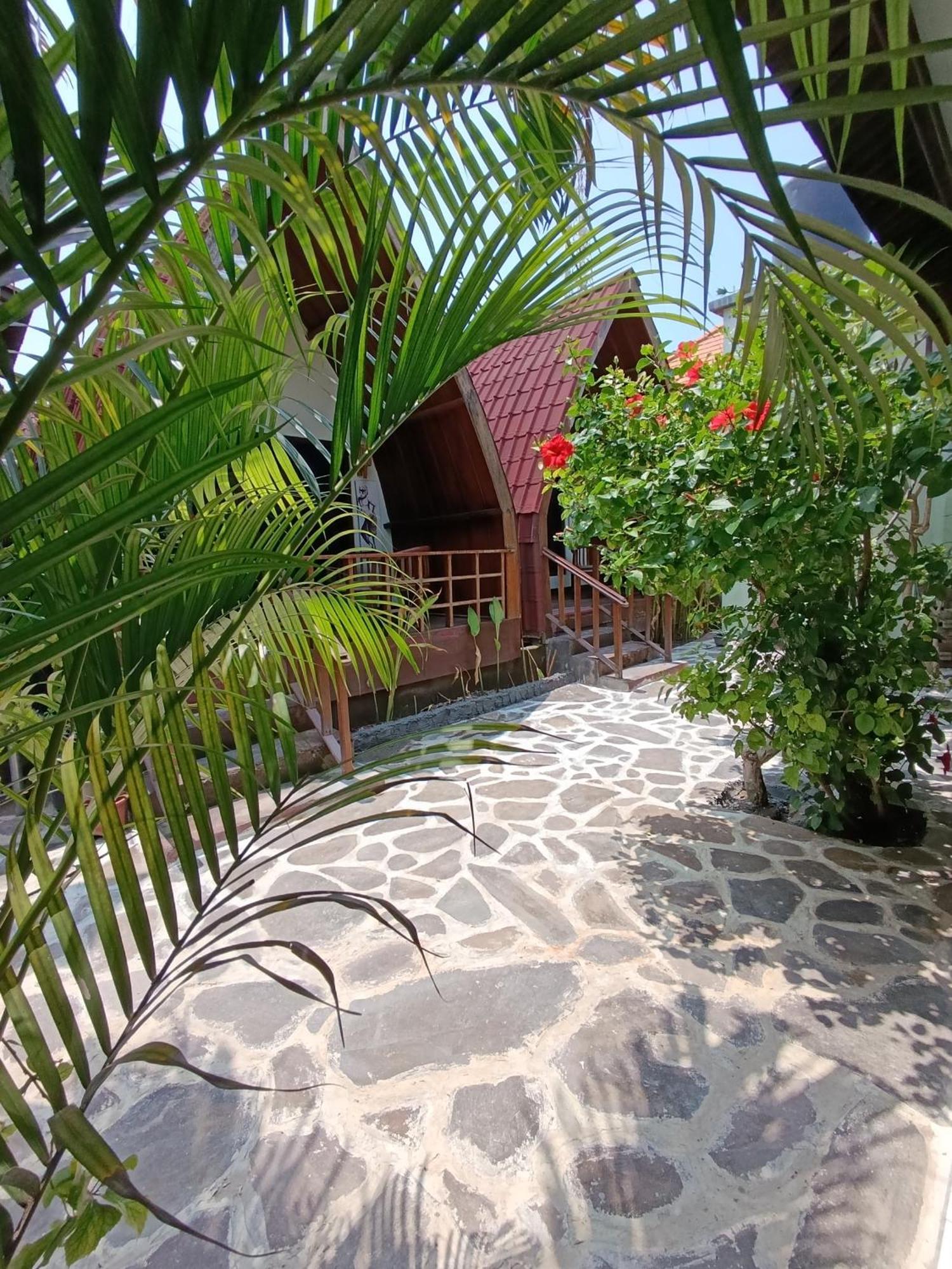 Gili Mesari Cottages & Homestay ギリ・トラワンガン エクステリア 写真