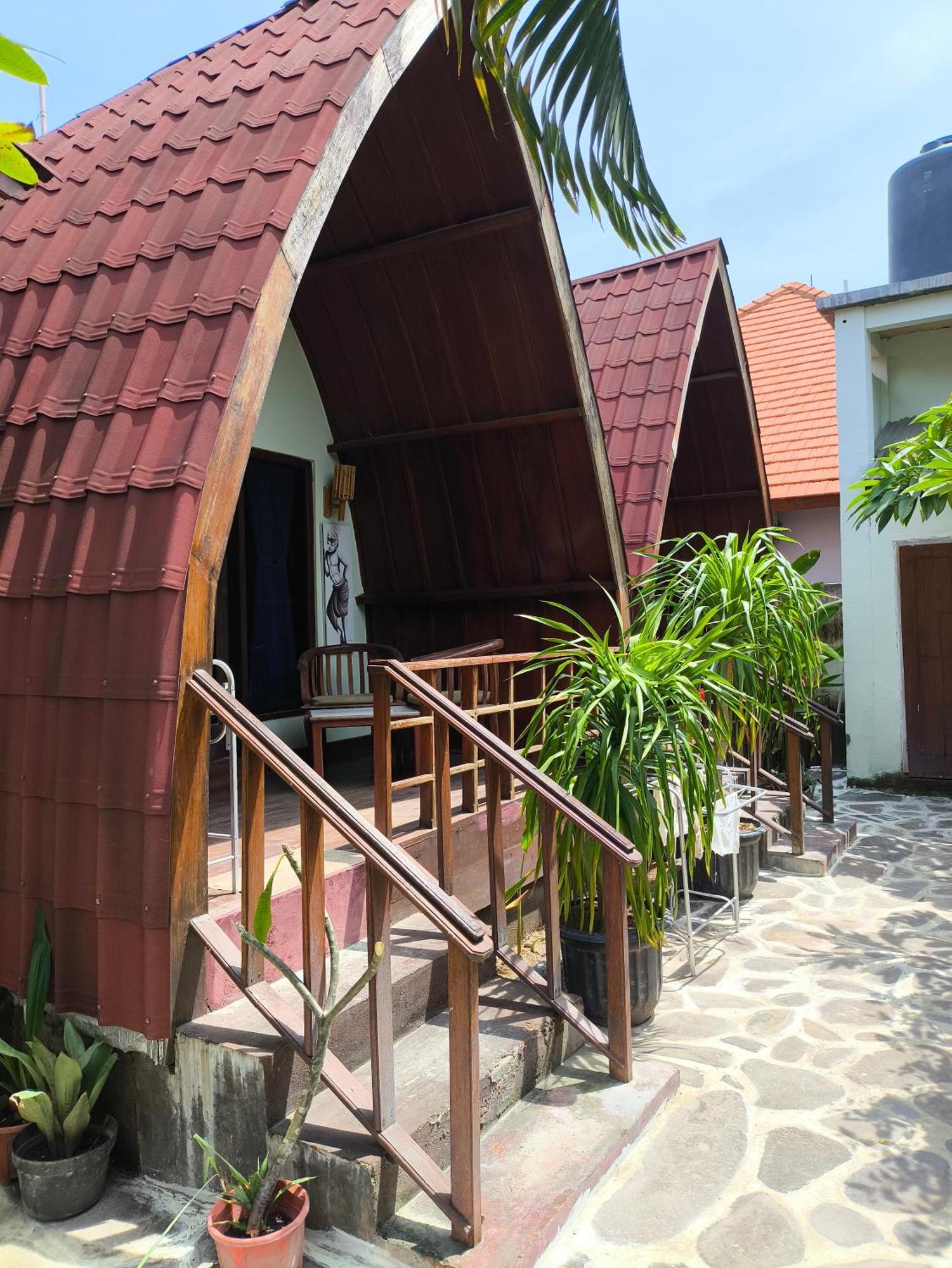 Gili Mesari Cottages & Homestay ギリ・トラワンガン エクステリア 写真