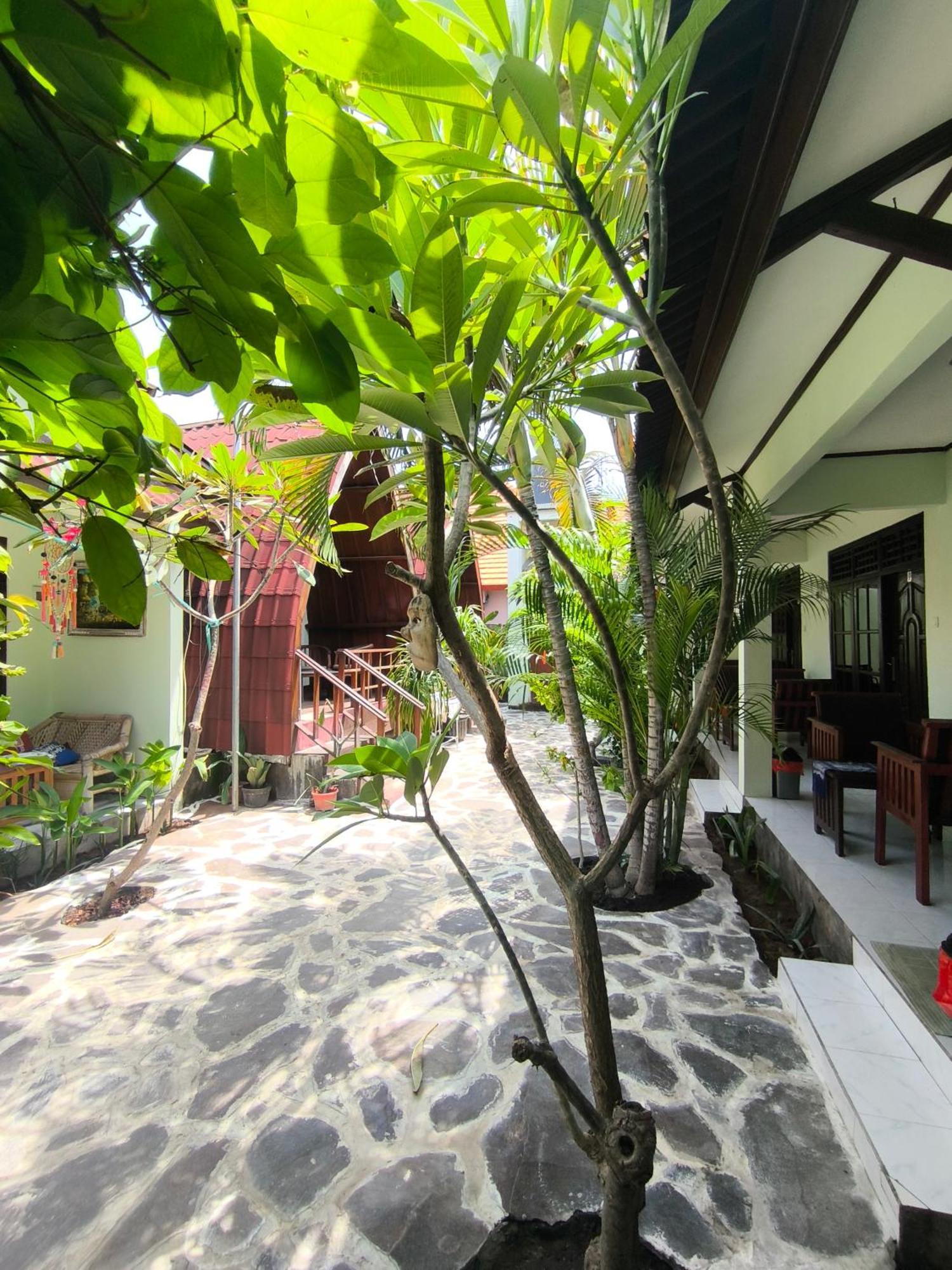 Gili Mesari Cottages & Homestay ギリ・トラワンガン エクステリア 写真